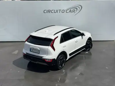 Kia Niro EV 2022 - 25850 EUR, 52642 km - AUTO.MOTO.pt - 52642km - foto 9 de 44