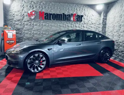 Tesla Model 3 2022 - 32990 EUR, 70718 km - AUTO.MOTO.pt - 70718km - foto 8 de 33