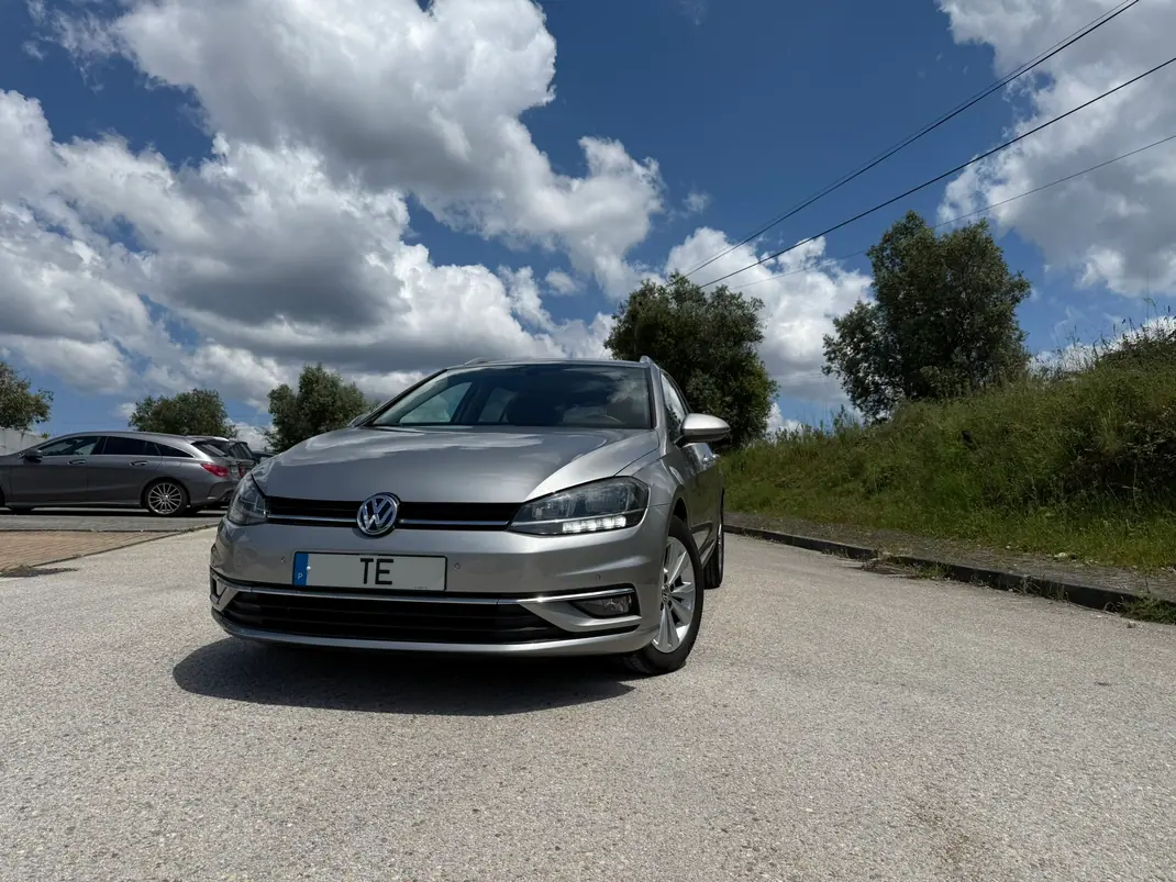 Volkswagen Golf Variant 2017 - 11250 EUR, 193000 km - AUTO.MOTO.pt - 193000km - foto 2 de 14