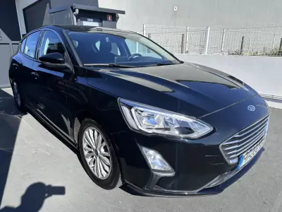 Ford Focus 2018 - 10900 EUR, 100000 km - AUTO.MOTO.pt - 100000km - foto 3 de 35