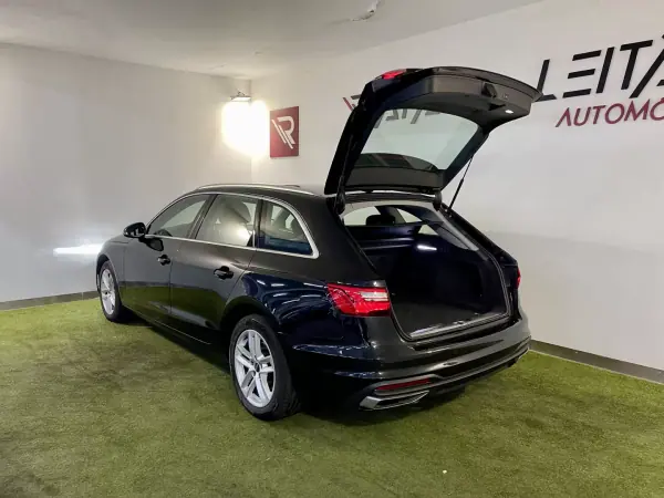 Audi A4 Avant 2022 - 22350 EUR, 172000 km - AUTO.MOTO.pt - 172000km - foto 35 de 36