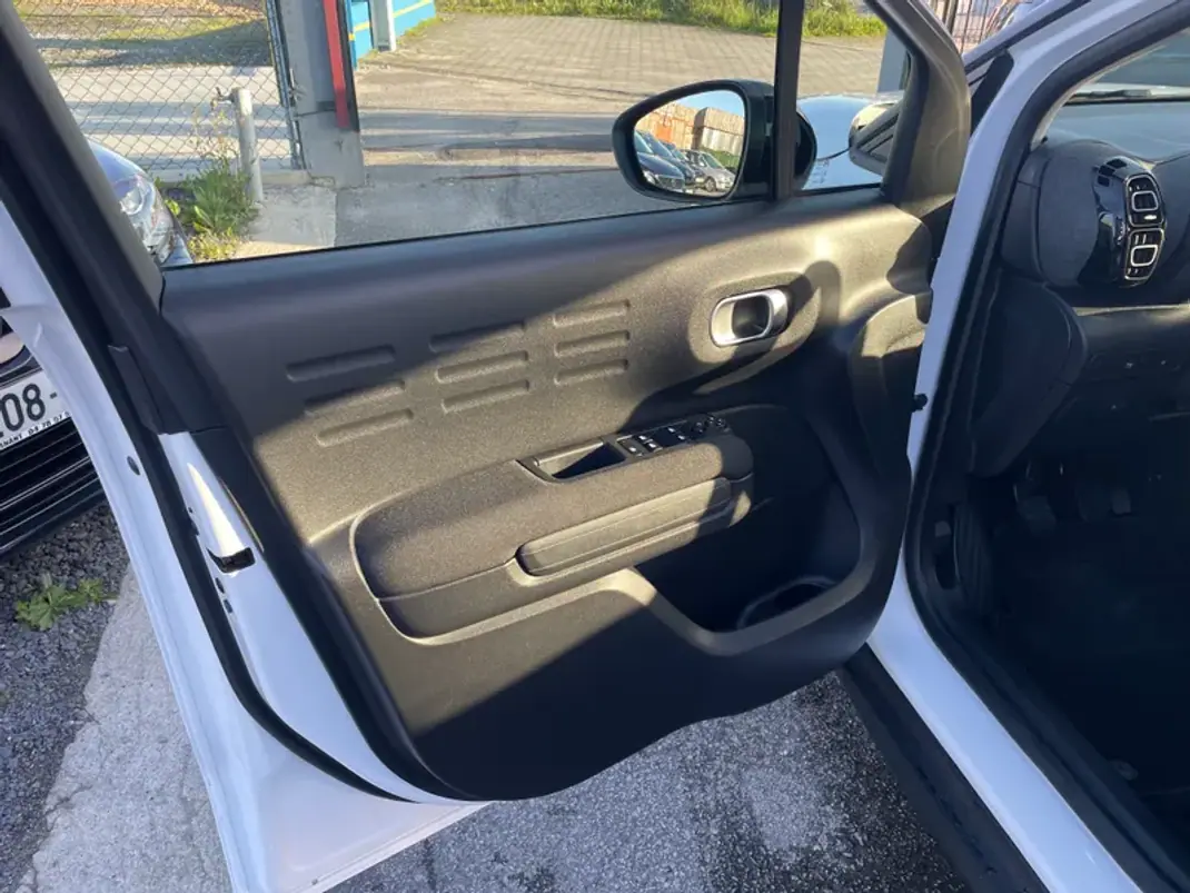 Citroën C3 Aircross 2021 - 15250 EUR, 53456 km - AUTO.MOTO.pt - 53456km - foto 8 de 32