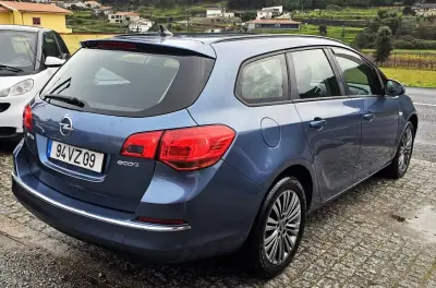 Opel Astra Sports Tourer 2015 - 8999 EUR, 250000 km - AUTO.MOTO.pt - 250000km - foto 2 de 24