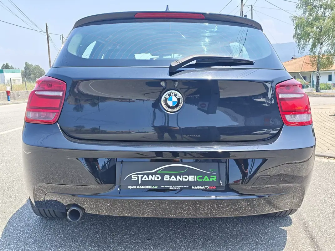BMW 116 2011 - 11000 EUR, 231000 km - 231000km - foto 8 de 26