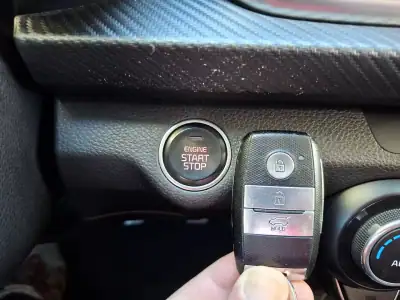 Kia Rio 2021 - 15500 EUR, 70500 km - AUTO.MOTO.pt - 70500km - foto 33 de 38