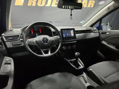 Renault Clio 2021 - 14900 EUR, 56000 km - AUTO.MOTO.pt - 56000km - foto 8 de 25
