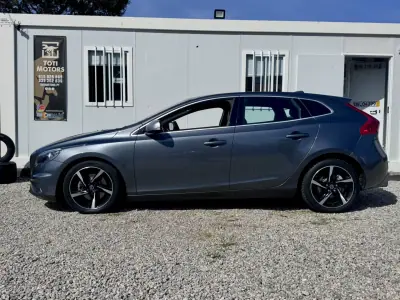 Volvo V40 2014 - 12500 EUR, 191000 km - AUTO.MOTO.pt - 191000km - foto 12 de 25