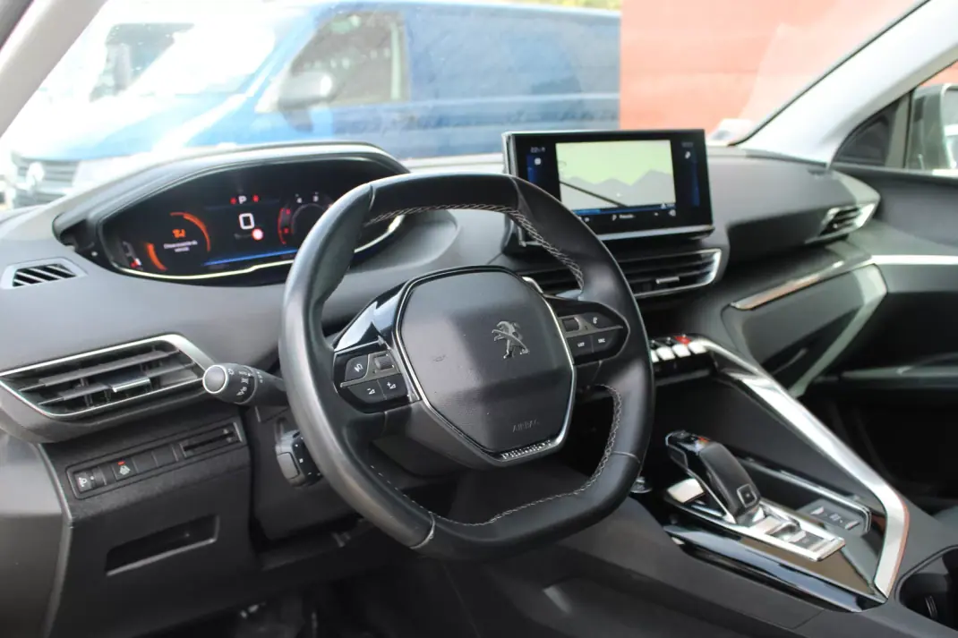 Peugeot 3008 2021 - 22490 EUR, 126000 km - AUTO.MOTO.pt - 126000km - foto 18 de 27