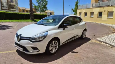 Renault Clio 2017 - 9780 EUR, 128000 km - AUTO.MOTO.pt - 128000km - foto 3 de 12