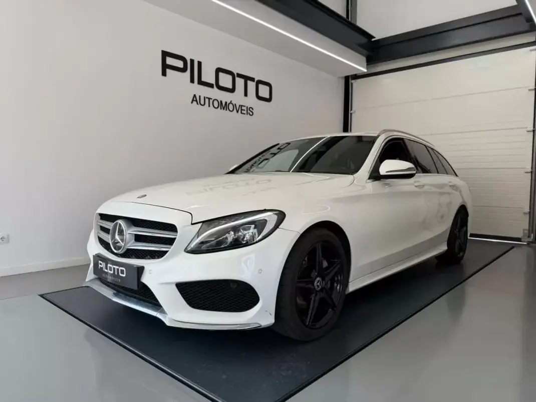 Mercedes-Benz C 220 2016 - 23990 EUR, 157844 km - AUTO.MOTO.pt - 157844km - foto 1 de 30