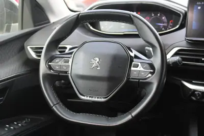 Peugeot 3008 2021 - 22490 EUR, 126000 km - AUTO.MOTO.pt - 126000km - foto 17 de 27