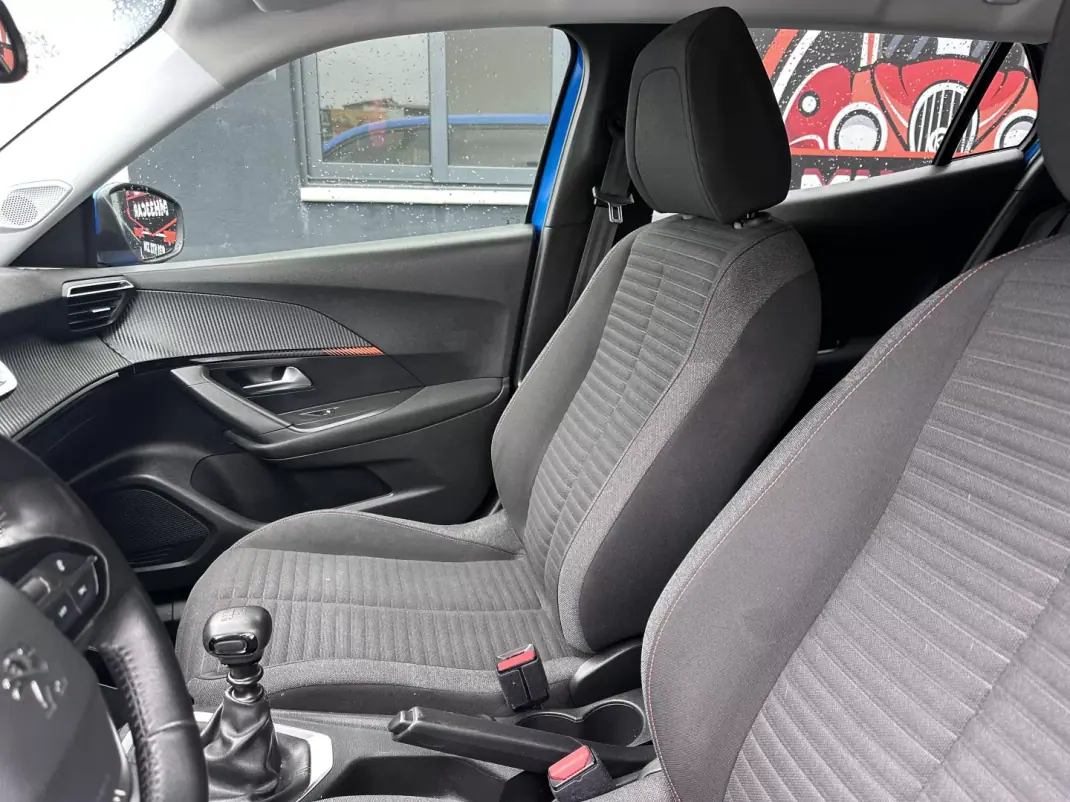 Peugeot 2008 2021 - 14900 EUR, 159000 km - AUTO.MOTO.pt - 159000km - foto 21 de 31