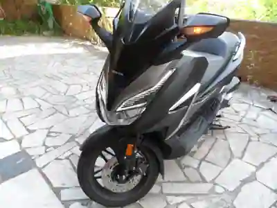 Honda Forza 2021 - 8400km