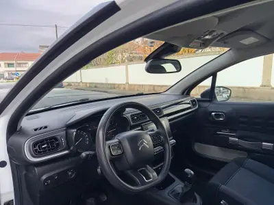 Citroën C3 2018 - 10990 EUR, 138500 km - AUTO.MOTO.pt - 138500km - foto 12 de 17