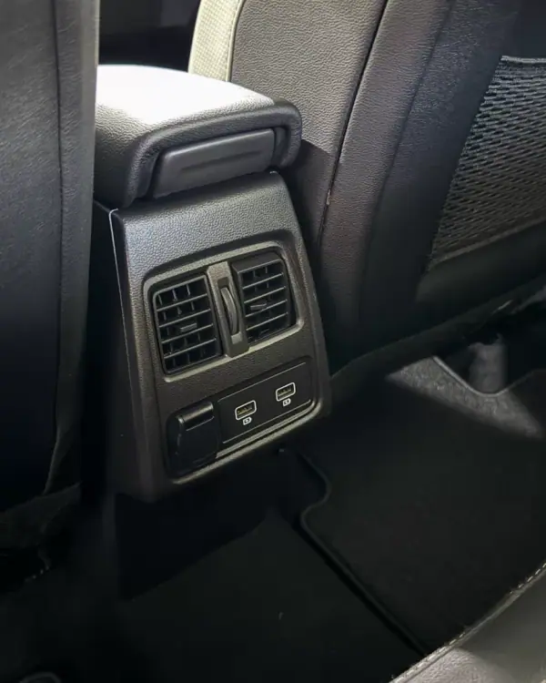 Renault Captur 2022 - 17900 EUR, 90718 km - AUTO.MOTO.pt - 90718km - foto 32 de 49