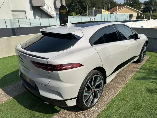 Jaguar I-Pace 2018 - 27900 EUR, 113000 km - AUTO.MOTO.pt - 113000km - foto 11 de 59