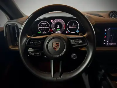 Porsche Cayenne Coupé 2024 - 109900 EUR, 58340 km - AUTO.MOTO.pt - 58340km - foto 11 de 21