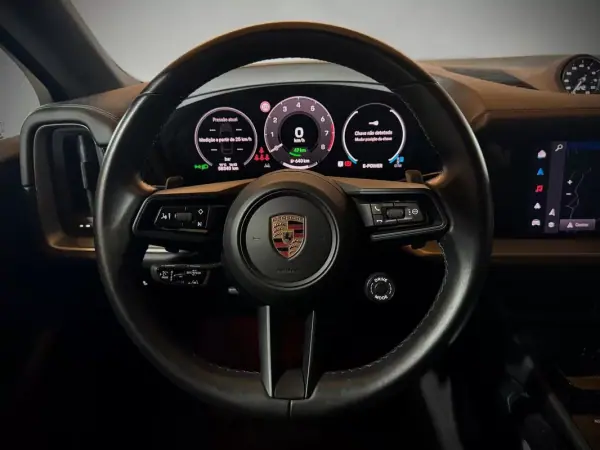 Porsche Cayenne Coupé 2024 - 107000 EUR, 58340 km - AUTO.MOTO.pt - 58340km - foto 11 de 21