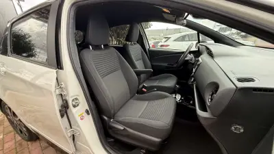 Toyota Yaris 2018 - 16990 EUR, 80000 km - AUTO.MOTO.pt - 80000km - foto 29 de 29