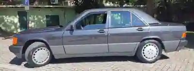 Mercedes-Benz 190 E 1.8 1992 - 7900 EUR, 133000 km - foto 6 de 15