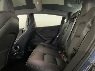 Tesla Model 3 2022 - 29500 EUR, 56000 km - AUTO.MOTO.pt - 56000km - foto 17 de 42