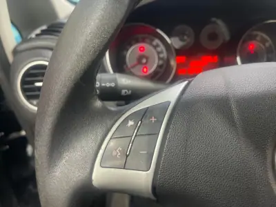 Fiat Punto 2018 - 8500 EUR, 105000 km - AUTO.MOTO.pt - 105000km - foto 35 de 41