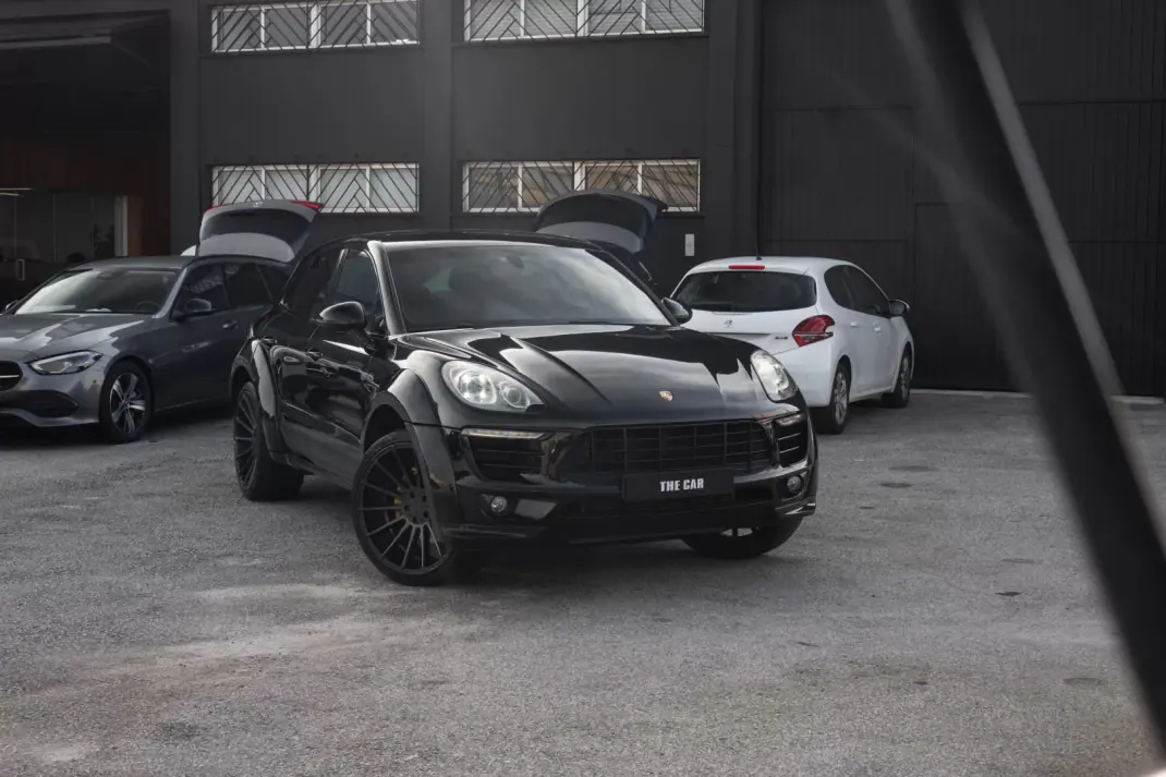 Porsche Macan 2014 - 35600 EUR, 199000 km - AUTO.MOTO.pt - 199000km - foto 27 de 47