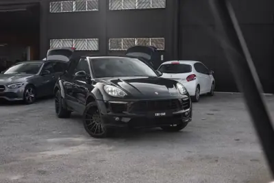 Porsche Macan 2014 - 35600 EUR, 199000 km - AUTO.MOTO.pt - 199000km - foto 27 de 47