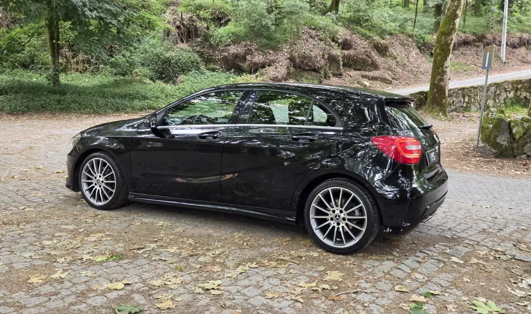 Mercedes-Benz A 180 2013 - 14990 EUR, 138000 km - 138000km - foto 6 de 21