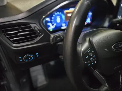 Ford Focus 2023 — foto 5 de 26