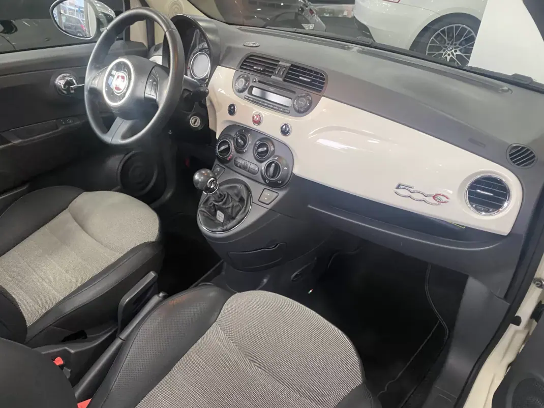 Fiat 500C 2010 - 7250 EUR, 107061 km - 107061km - foto 6 de 18