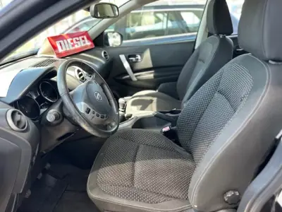 Nissan Qashqai 2008 - 7990 EUR, 150000 km - 150000km - foto 4 de 7