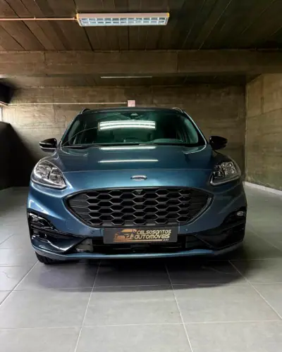 Ford Kuga 2023 - 20500 EUR, 81150 km - AUTO.MOTO.pt - 81150km - foto 2 de 13