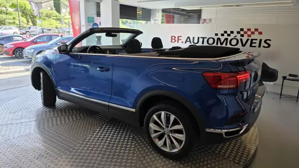 Volkswagen T-Roc Cabrio 2020 - 26900 EUR, 61926 km - AUTO.MOTO.pt - 61926km - foto 22 de 56