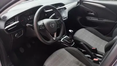 Opel Corsa 2021 - 12999 EUR, 117000 km - AUTO.MOTO.pt - 117000km - foto 9 de 32