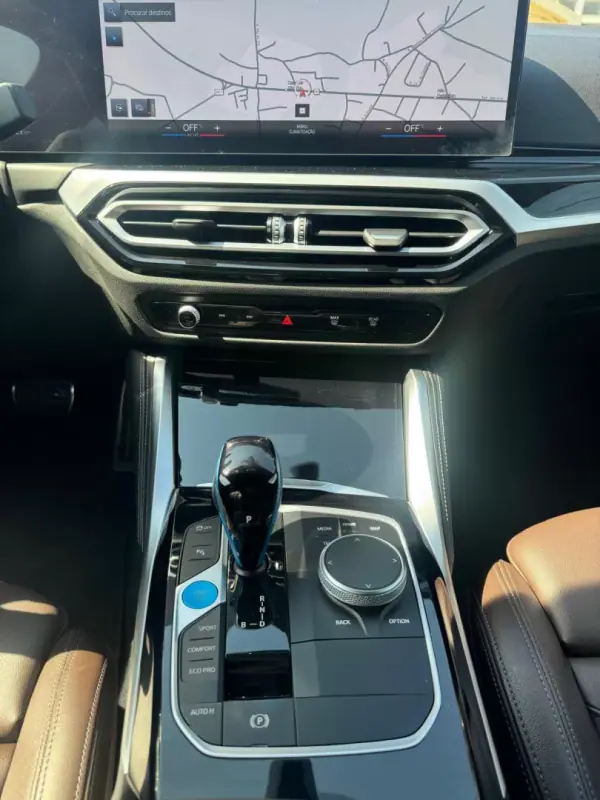 BMW i4 2022 - 49990 EUR, 54000 km - AUTO.MOTO.pt - 54000km - foto 8 de 25