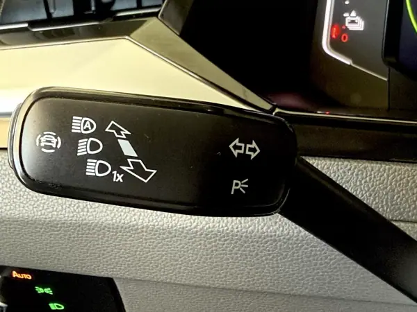 Volkswagen Arteon Shooting Brake 2021 - 23500 EUR, 168600 km - AUTO.MOTO.pt - 168600km - foto 52 de 144