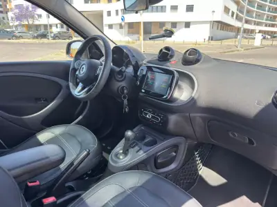 Smart ForFour 2016 - 11995 EUR, 84000 km - AUTO.MOTO.pt - 84000km - foto 4 de 42