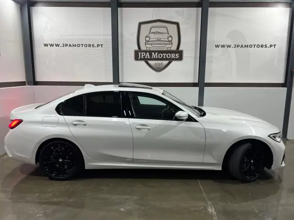 BMW 330 2020 - 36900 EUR, 64000 km - AUTO.MOTO.pt - 64000km - foto 4 de 51