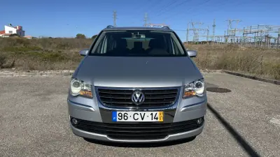 Volkswagen Touran 2007 - 6900 EUR, 315000 km - 315000km - foto 3 de 27