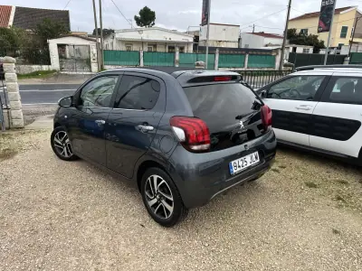 Peugeot 108 2016 - 11990 EUR, 79638 km - AUTO.MOTO.pt - 79638km - foto 3 de 3