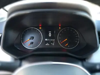 Renault Clio 2023 - 14750 EUR, 24600 km - AUTO.MOTO.pt - 24600km - foto 16 de 30