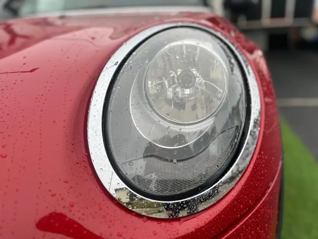 MINI 5 Portas 2015 - 13990 EUR, 90000 km - AUTO.MOTO.pt - 90000km - foto 10 de 11