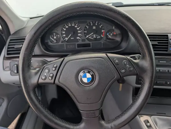 BMW 316 2000 - 2900 EUR, 213714 km - AUTO.MOTO.pt - 213714km - foto 16 de 21