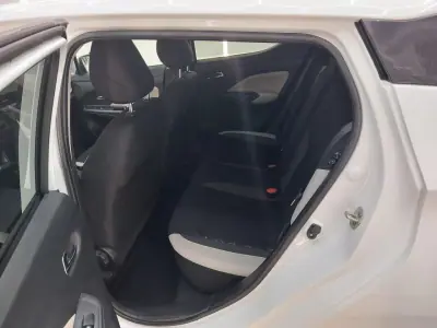 Nissan Micra 2019 - 13900 EUR, 49000 km - AUTO.MOTO.pt - 49000km - foto 10 de 11