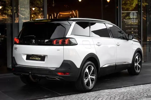 Peugeot 5008 2021 — foto 3 de 35
