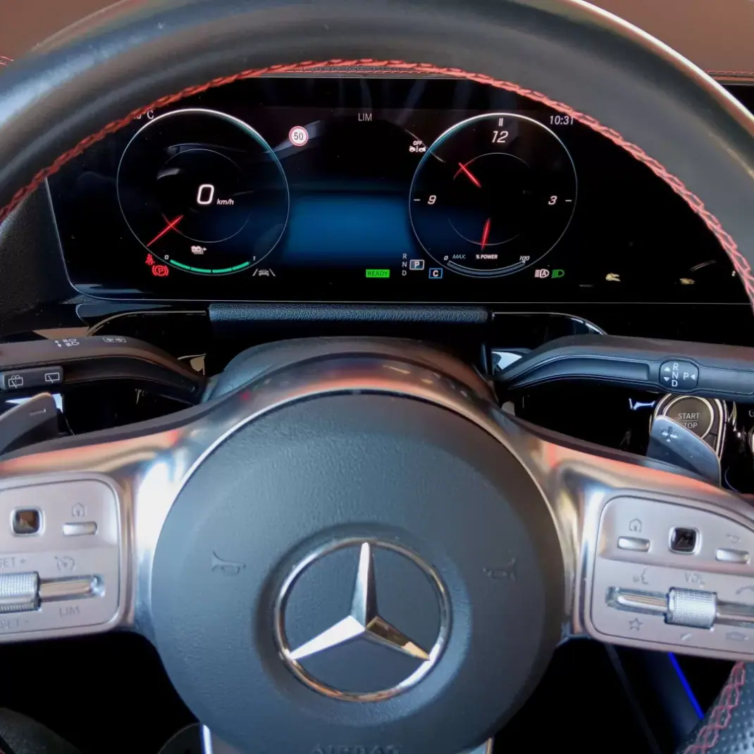 Mercedes-Benz EQA 2023 - 37900 EUR, 51087 km - AUTO.MOTO.pt - 51087km - foto 23 de 38