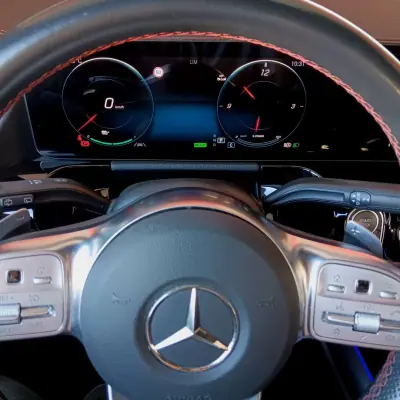 Mercedes-Benz EQA 2023 - 37900 EUR, 51087 km - AUTO.MOTO.pt - 51087km - foto 23 de 38