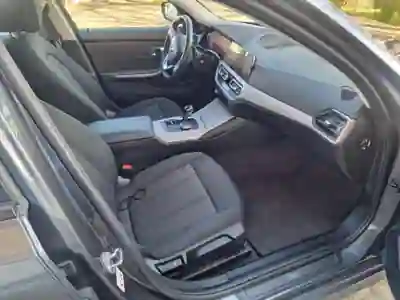 BMW 318 2022 - 27500 EUR, 67000 km - 67000km - foto 11 de 13