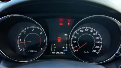 Mitsubishi ASX 2014 - 12500 EUR, 246233 km - AUTO.MOTO.pt - 246233km - foto 10 de 19